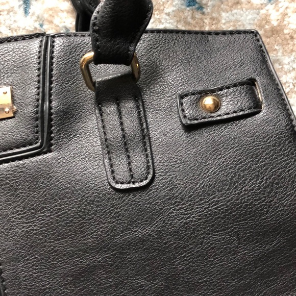 BCBG handbag - Picture 7 of 7